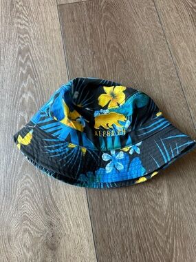 CAL Berkeley Alpha Phi Tropical Bucket Hat